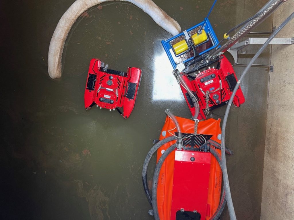 Bay West aquatic drone Jellyfishbot